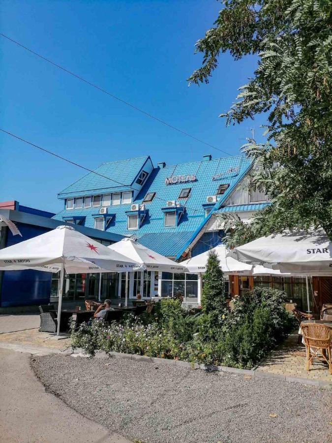 Gostiniy Dvor Non-Stop Hotel Kherson Luaran gambar