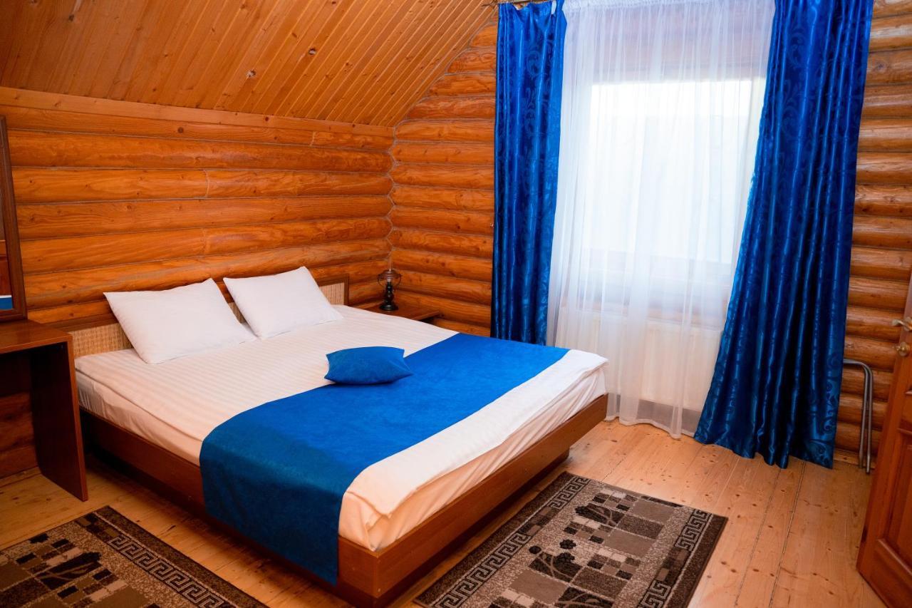 Gostiniy Dvor Non-Stop Hotel Kherson Luaran gambar