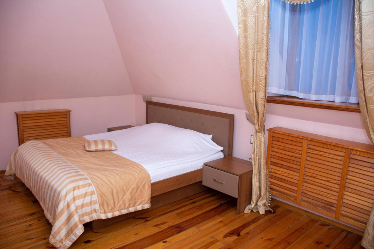 Gostiniy Dvor Non-Stop Hotel Kherson Luaran gambar
