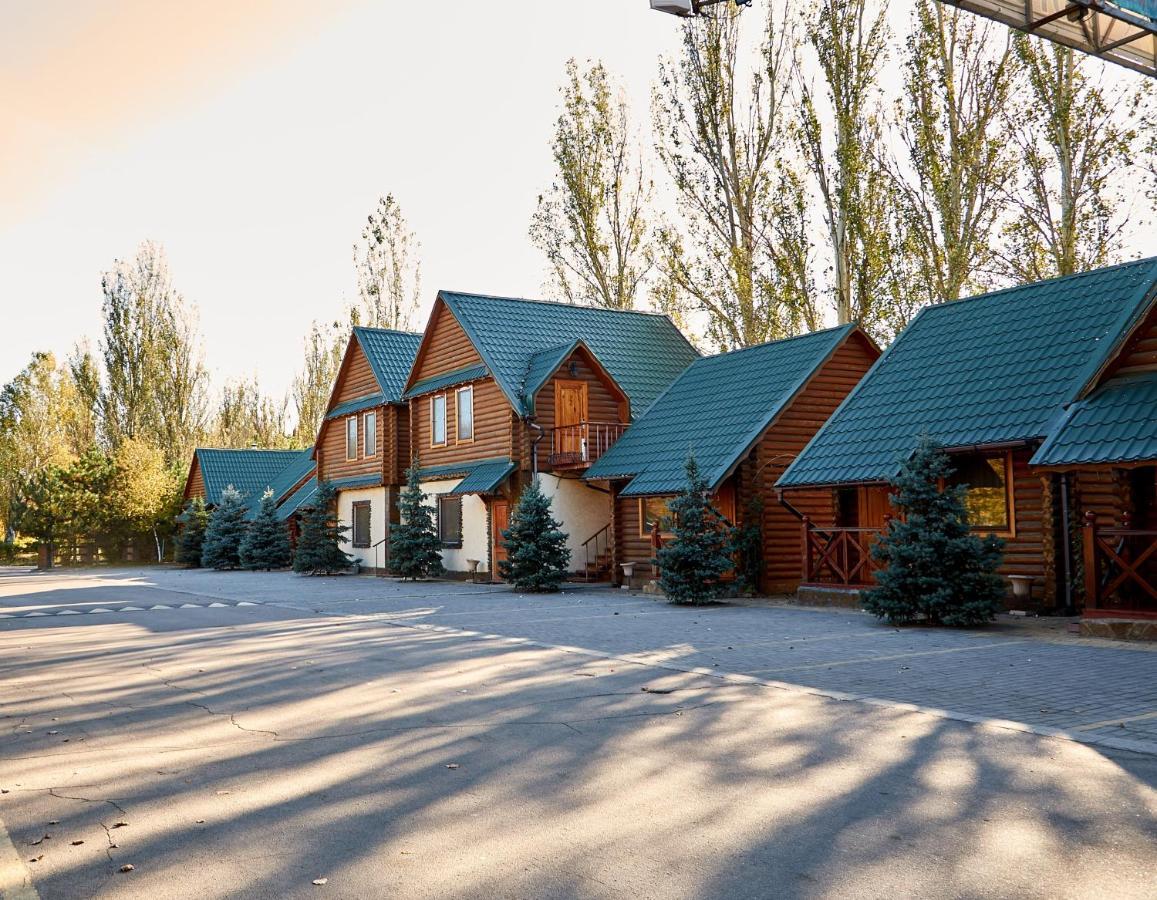 Gostiniy Dvor Non-Stop Hotel Kherson Luaran gambar